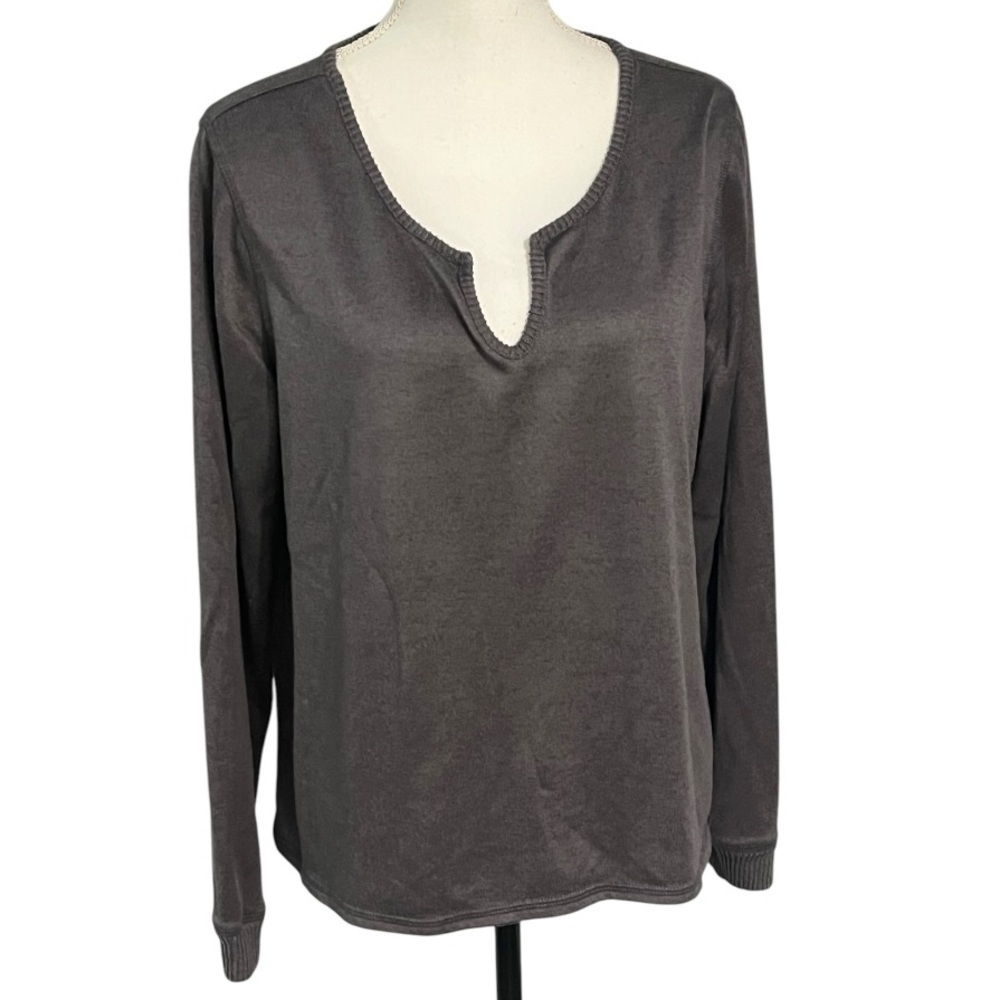 Splendid size XL grey sweater with beautiful neckline EUC